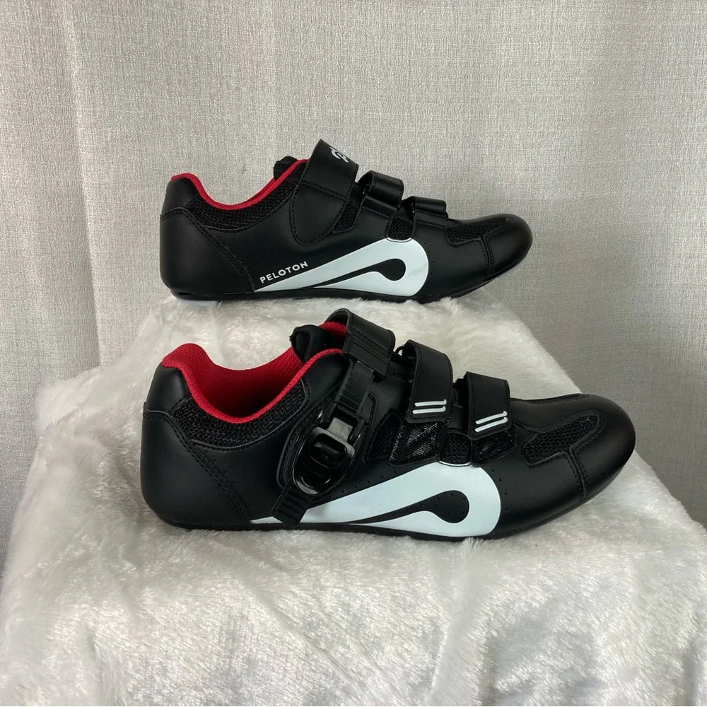 Peloton Exercise Bike Shoes
Size 40
7-Men
8.5-Women
Red & black, 3 strap - Picture 1 of 7